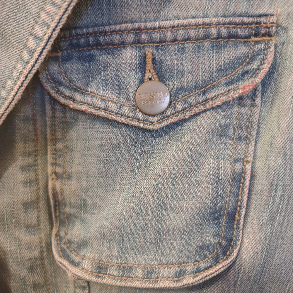 Cropped Denim Trucker Jacket - Washed Denim Blue  - Women's Size XL - XXL - Picture 7 of 12